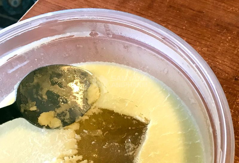 Bảo quản nước hầm xương vào tủ lạnh để không bị thiu